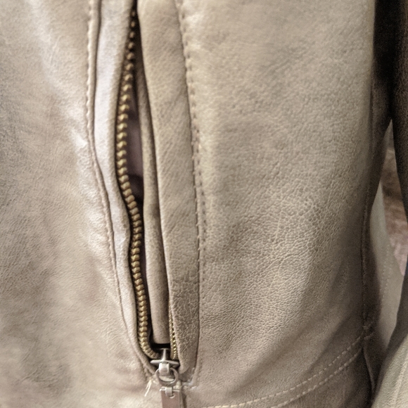 Bernardo Taupe Faux Leather Zipped Jacket Medium - Picture 4 of 8